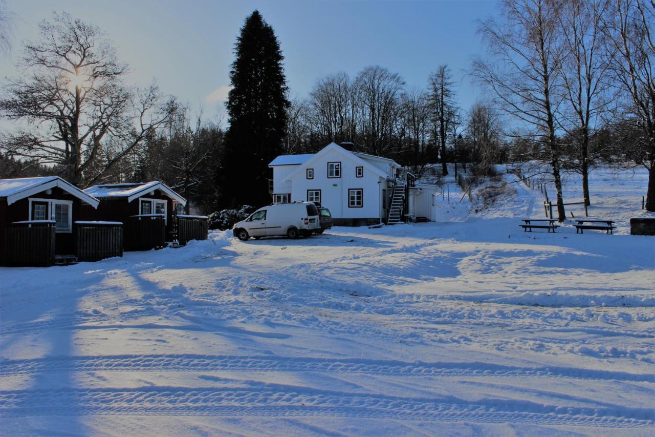 Bjoersjoeas Vildmark - Small Camping Cabin Close To Nature Olofstorp Екстериор снимка