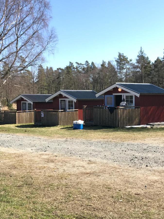 Bjoersjoeas Vildmark - Small Camping Cabin Close To Nature Olofstorp Екстериор снимка