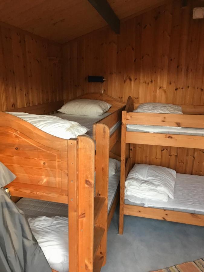 Bjoersjoeas Vildmark - Small Camping Cabin Close To Nature Olofstorp Екстериор снимка