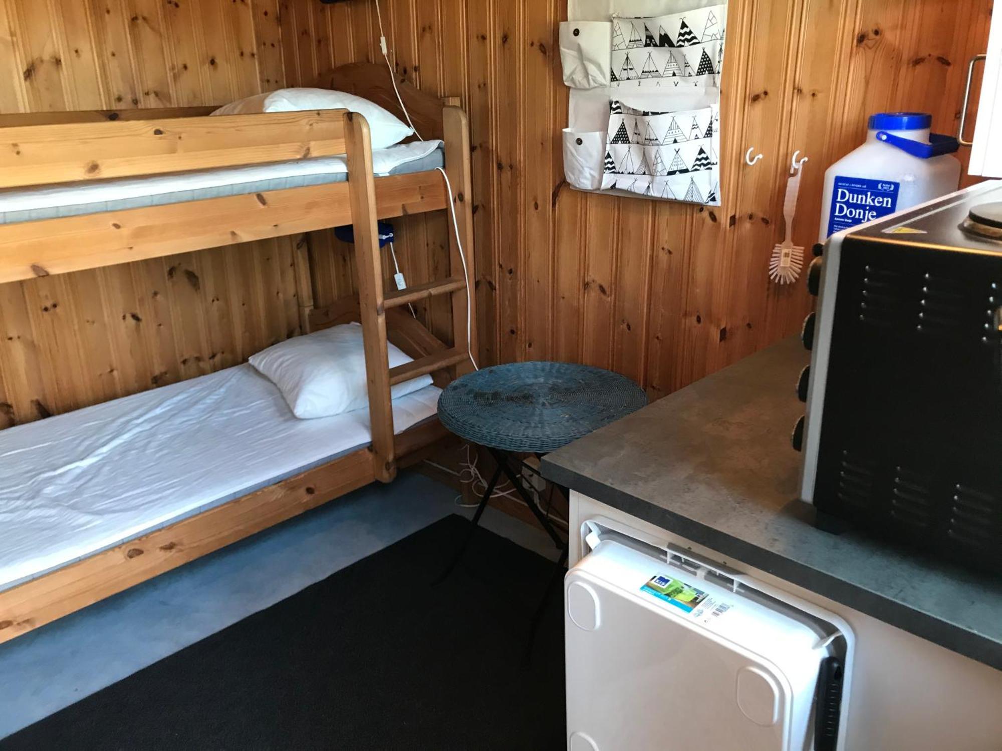 Bjoersjoeas Vildmark - Small Camping Cabin Close To Nature Olofstorp Стая снимка